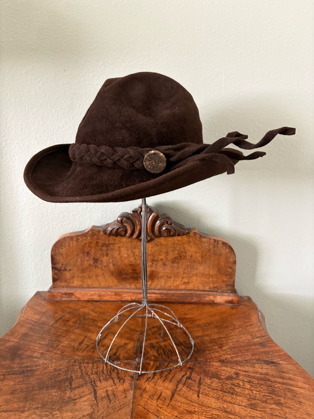 Amy Smith Millinery Dreams Beaver Felt Hat Brown Fedora Cloche Braided Band